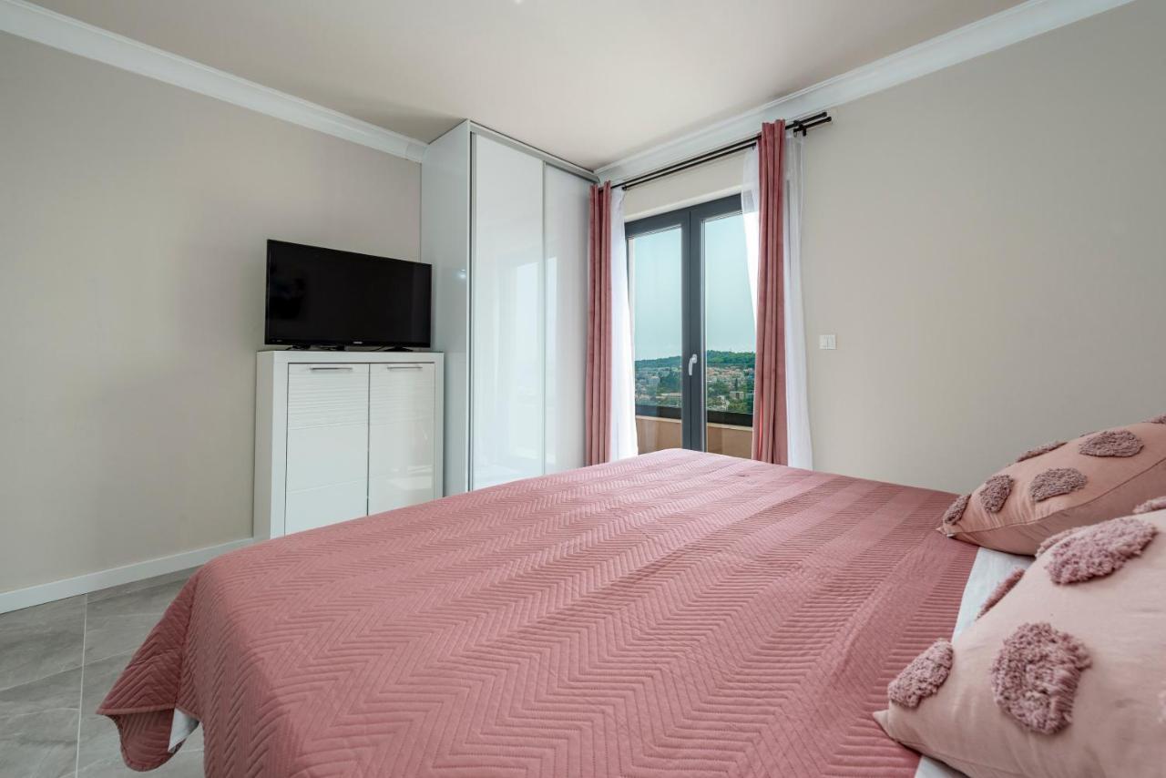 Makris No1 Apartamento *