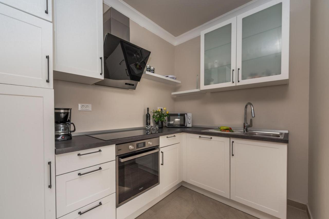 Makris No1 Apartamento *