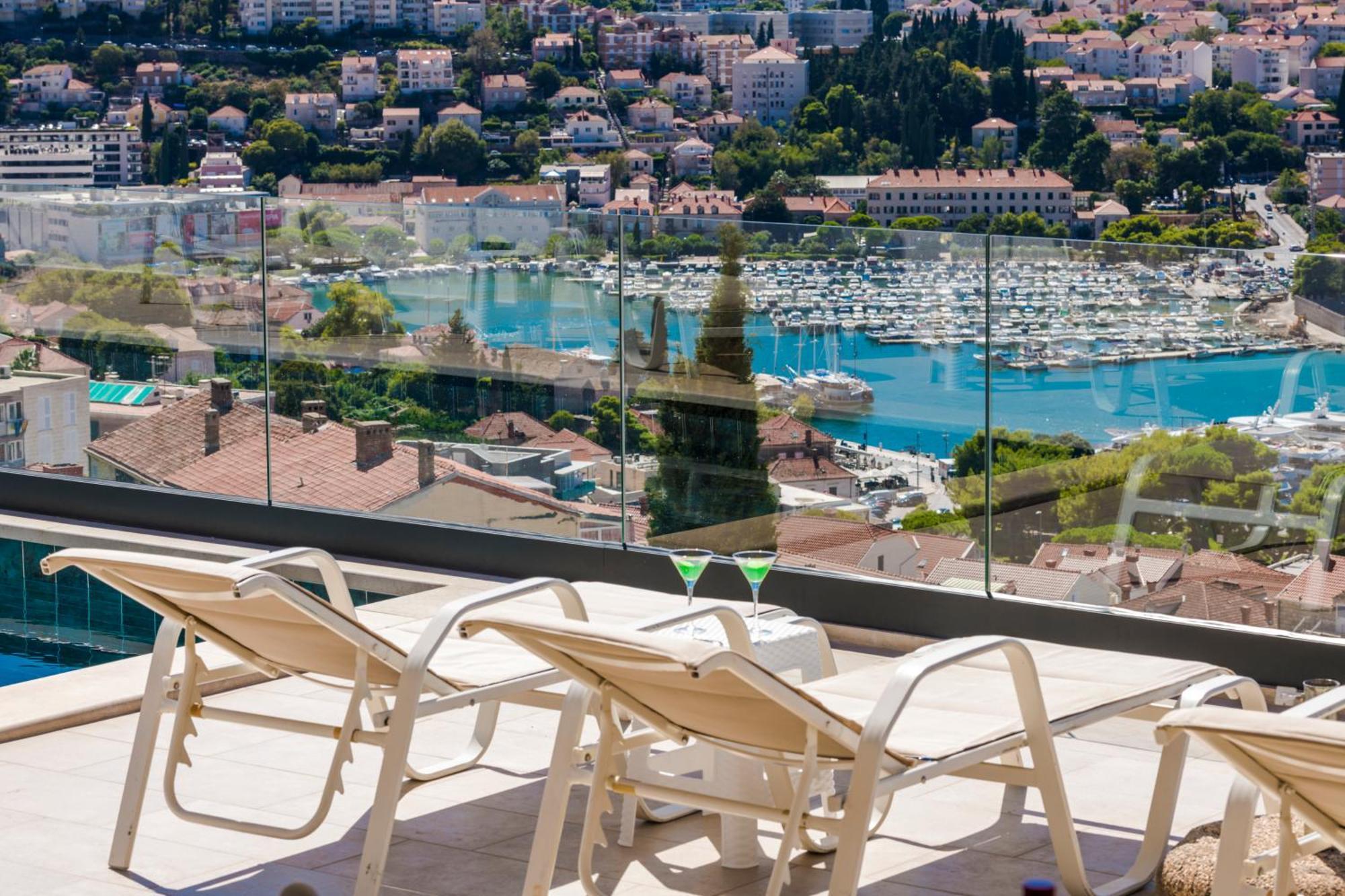 Makris No1 Apartamento